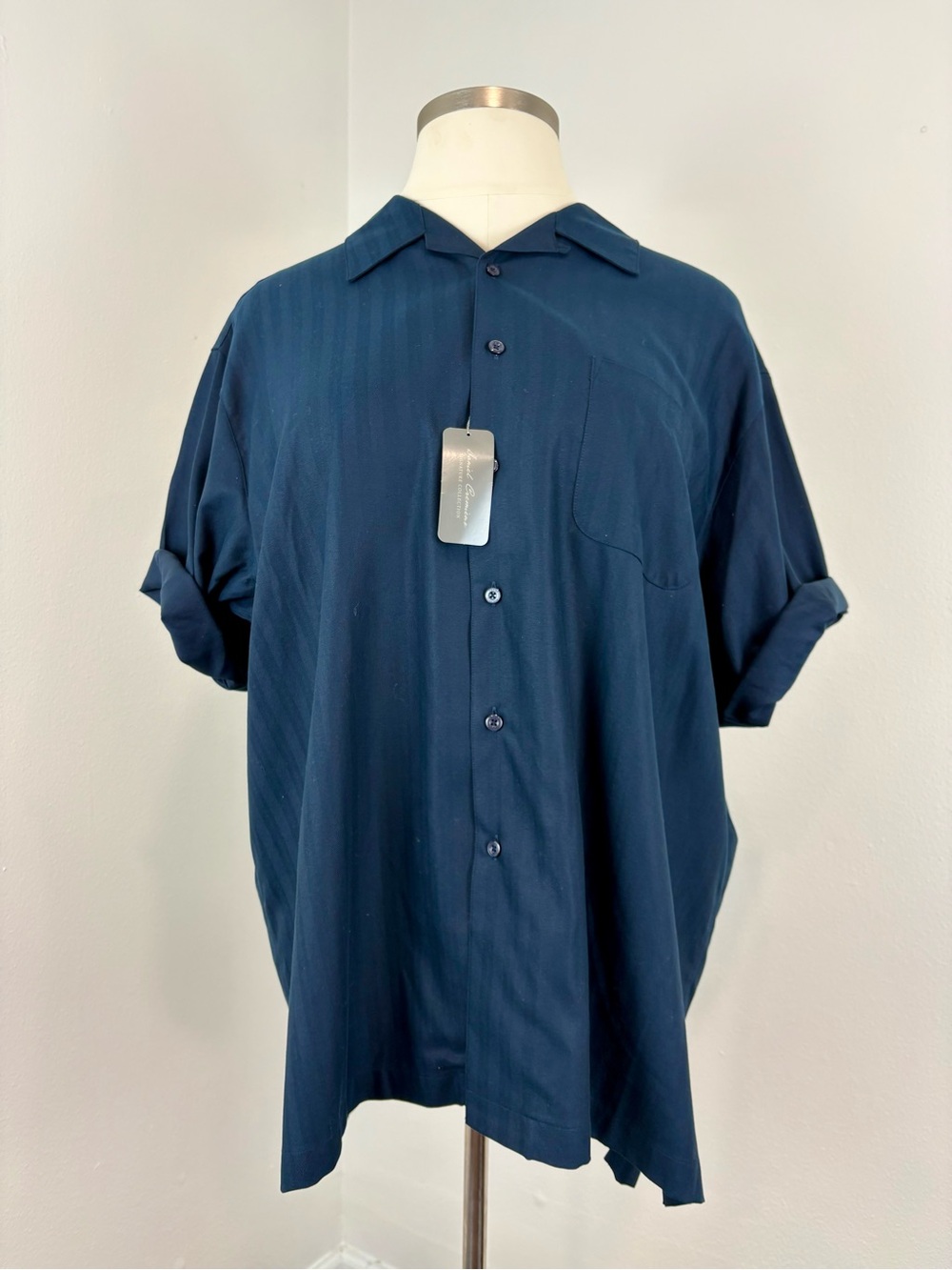 NWT Daniel Cremieux Navy Short-Sleeve Button-Up Shirt